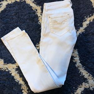 White Day Trip pants
